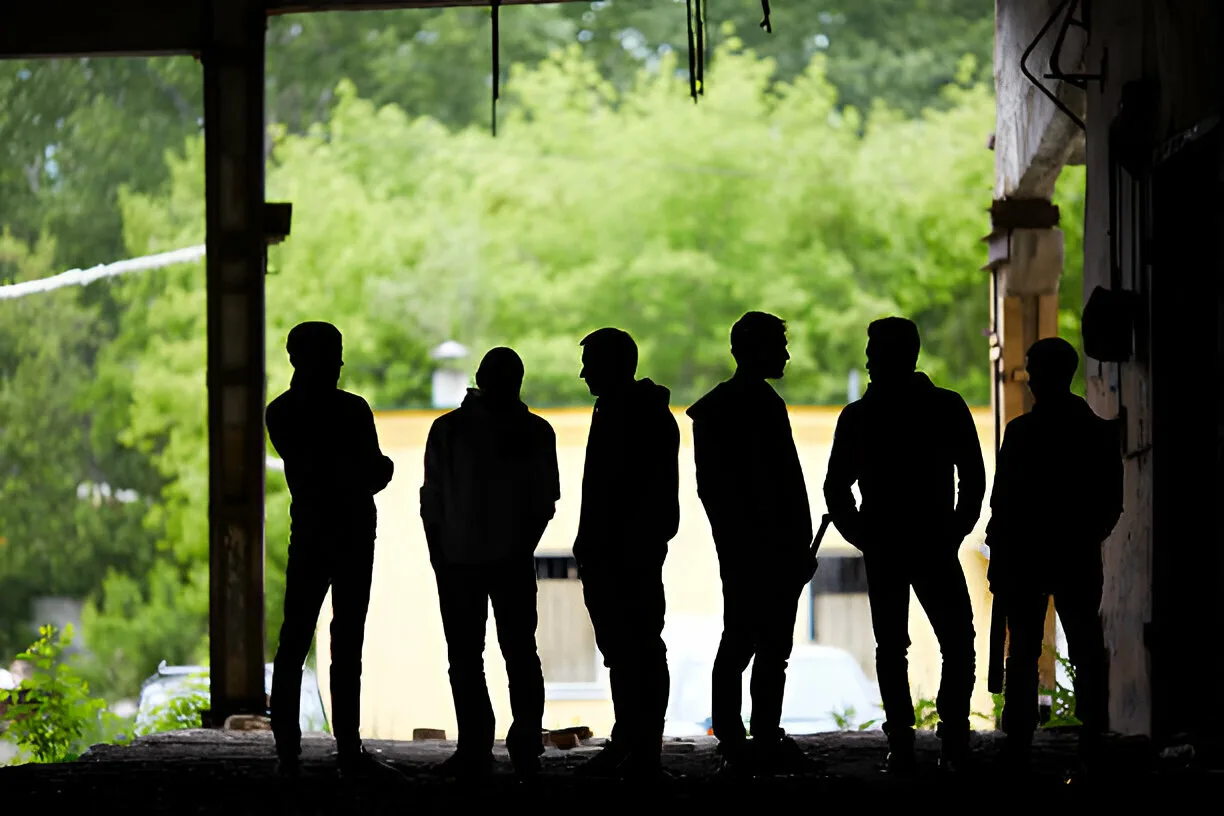 la différence entre l’association de malfaiteurs et la bande organisée